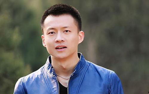 演员高舆,光影交织下的演艺人生